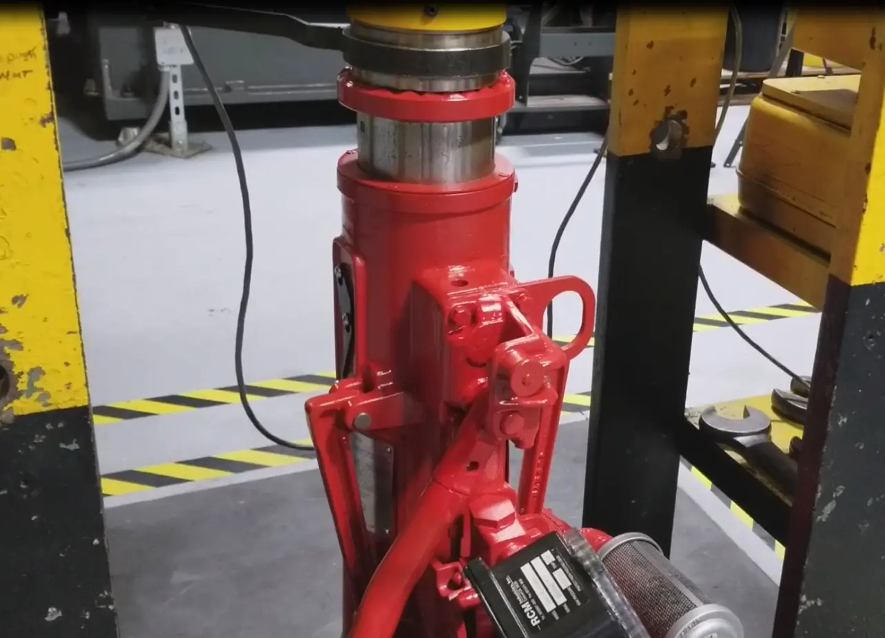 Hydraulic Jacks Their Industrial Applications and Benefits